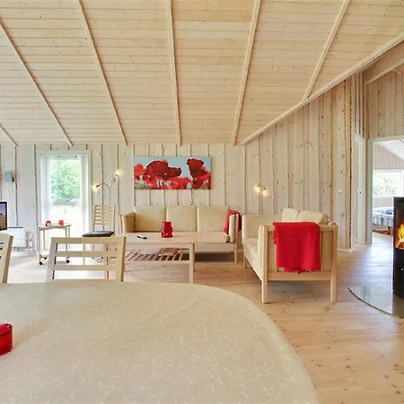 Four-bedroom Holiday In * Hals