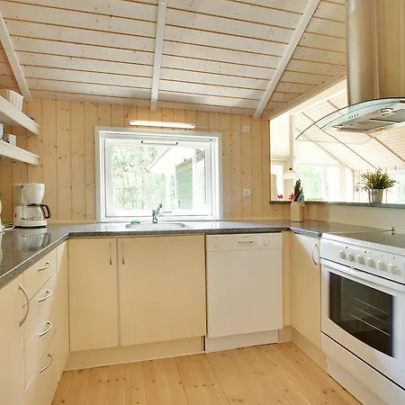 Hébergement de vacances Four-bedroom Holiday In *