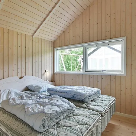 Hébergement de vacances Four-bedroom Holiday In *