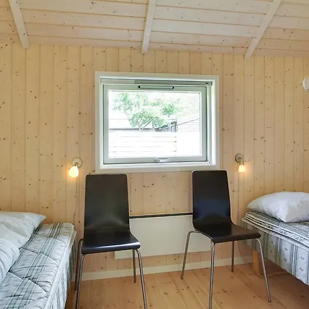 Hébergement de vacances Four-bedroom Holiday In *
