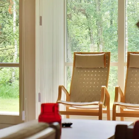 Four-bedroom Holiday In * Hals